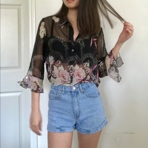 ❌SOLD❌Floral Blouse